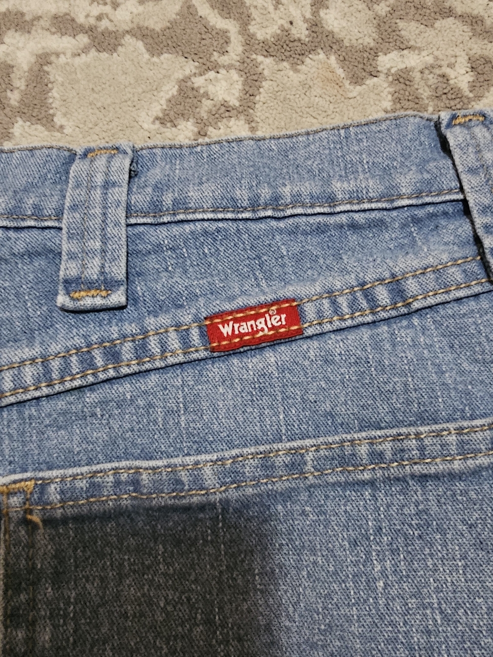 Wrangler Light Blue Denim Carpenter Jorts - Picture 4 of 9